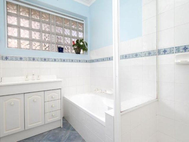 Gallery: 14/138 Beach Road