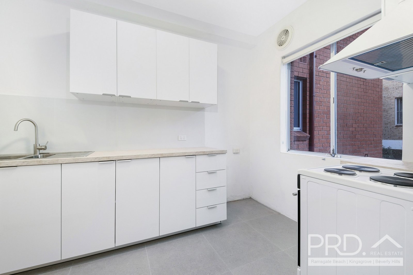 14/146-148 Chuter Avenue SANS SOUCI 2