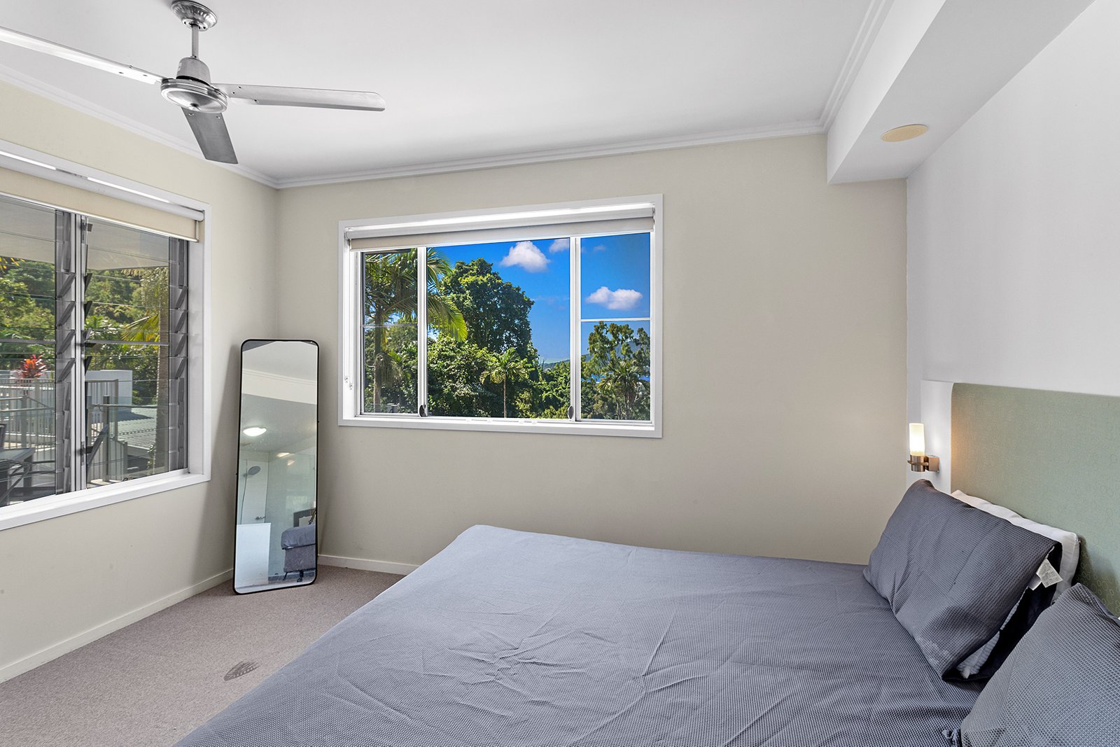 14/15 Flame Tree Court AIRLIE BEACH 12