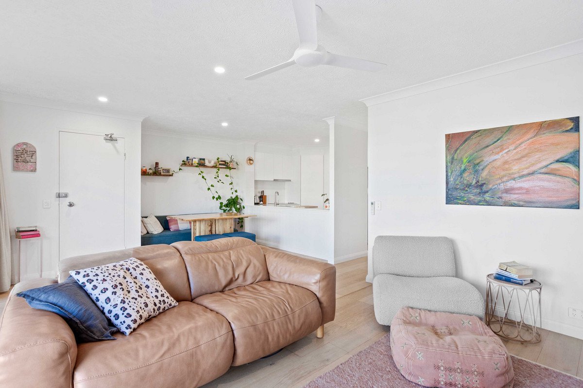 14/1500 Gold Coast Highway Palm Beach 6
