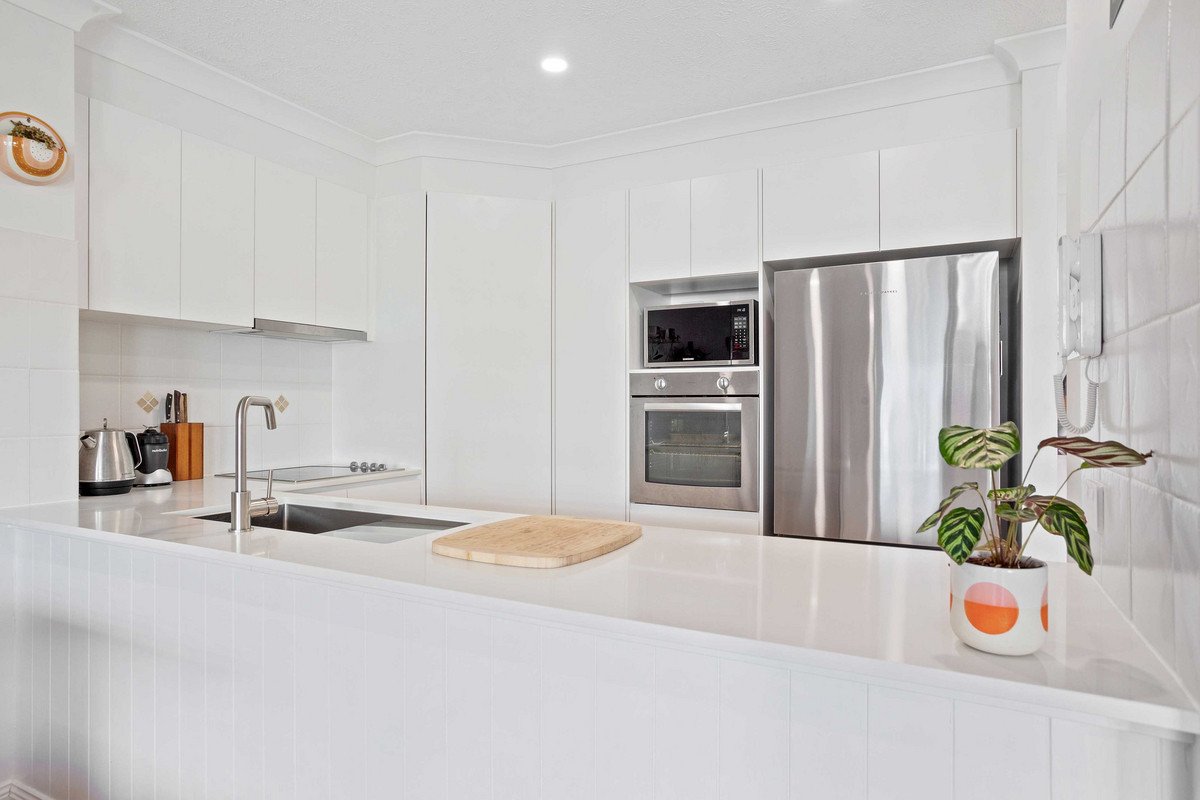 14/1500 Gold Coast Highway Palm Beach 8