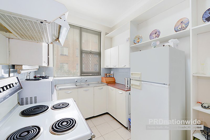 14/154-156 Chuter Avenue SANS SOUCI 3