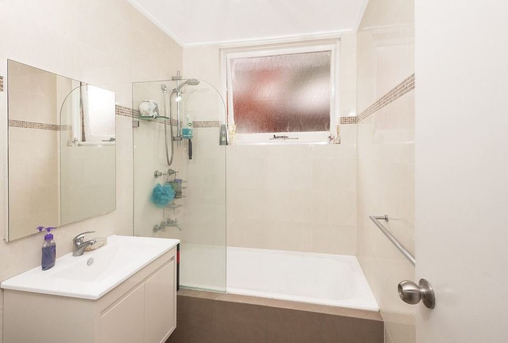 14/158-160 Chuter Avenue SANS SOUCI 5