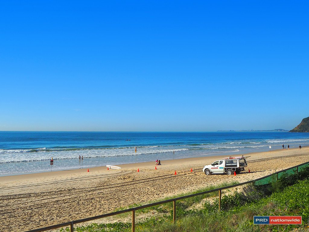 14/16 The Esplanade BURLEIGH HEADS 5