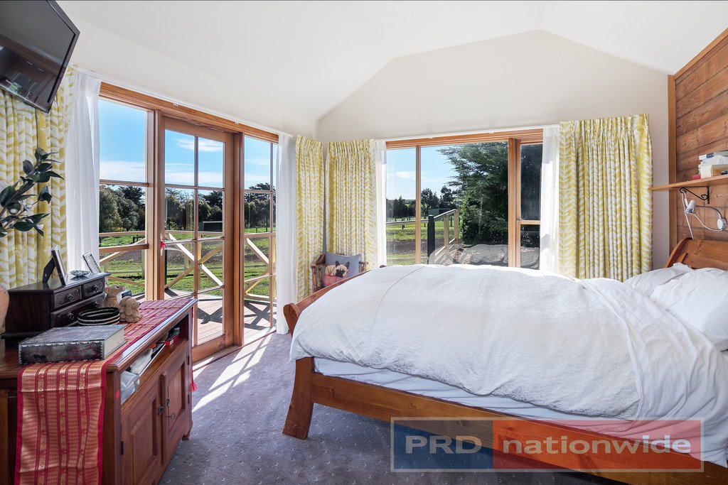 1417 Ercildoun Road BURRUMBEET 8