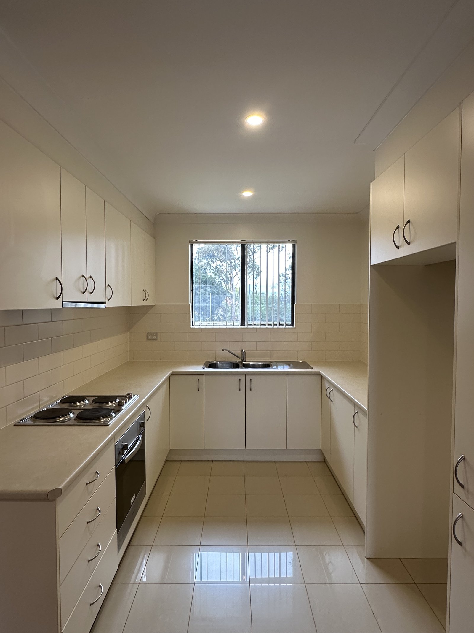 14/176 Capper Street TUMUT 1