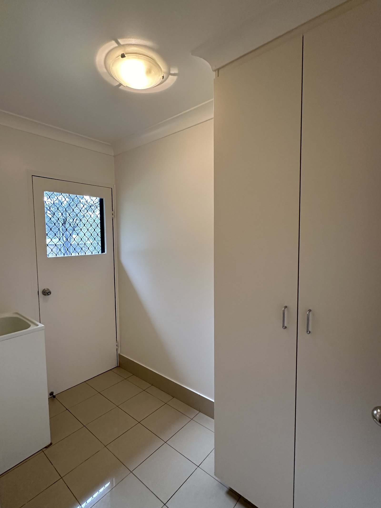 14/176 Capper Street TUMUT 9