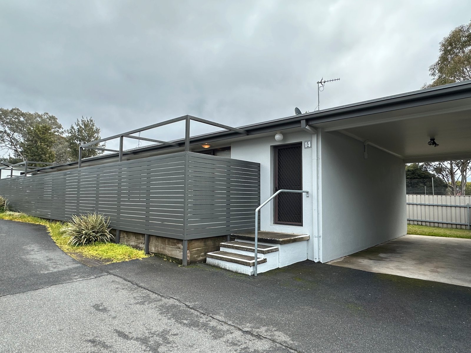 14/176 Capper Street TUMUT 10