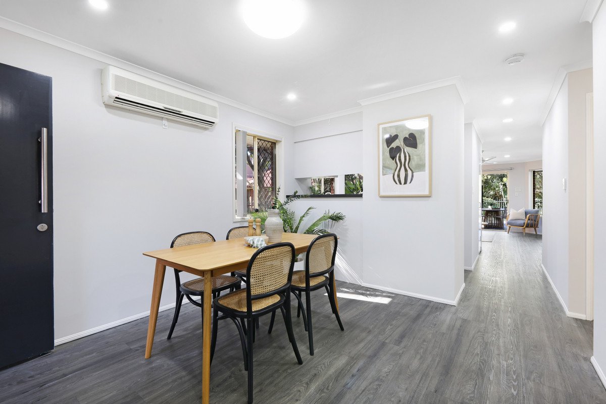 14/18 Tallebudgera Creek Road BURLEIGH HEADS 9