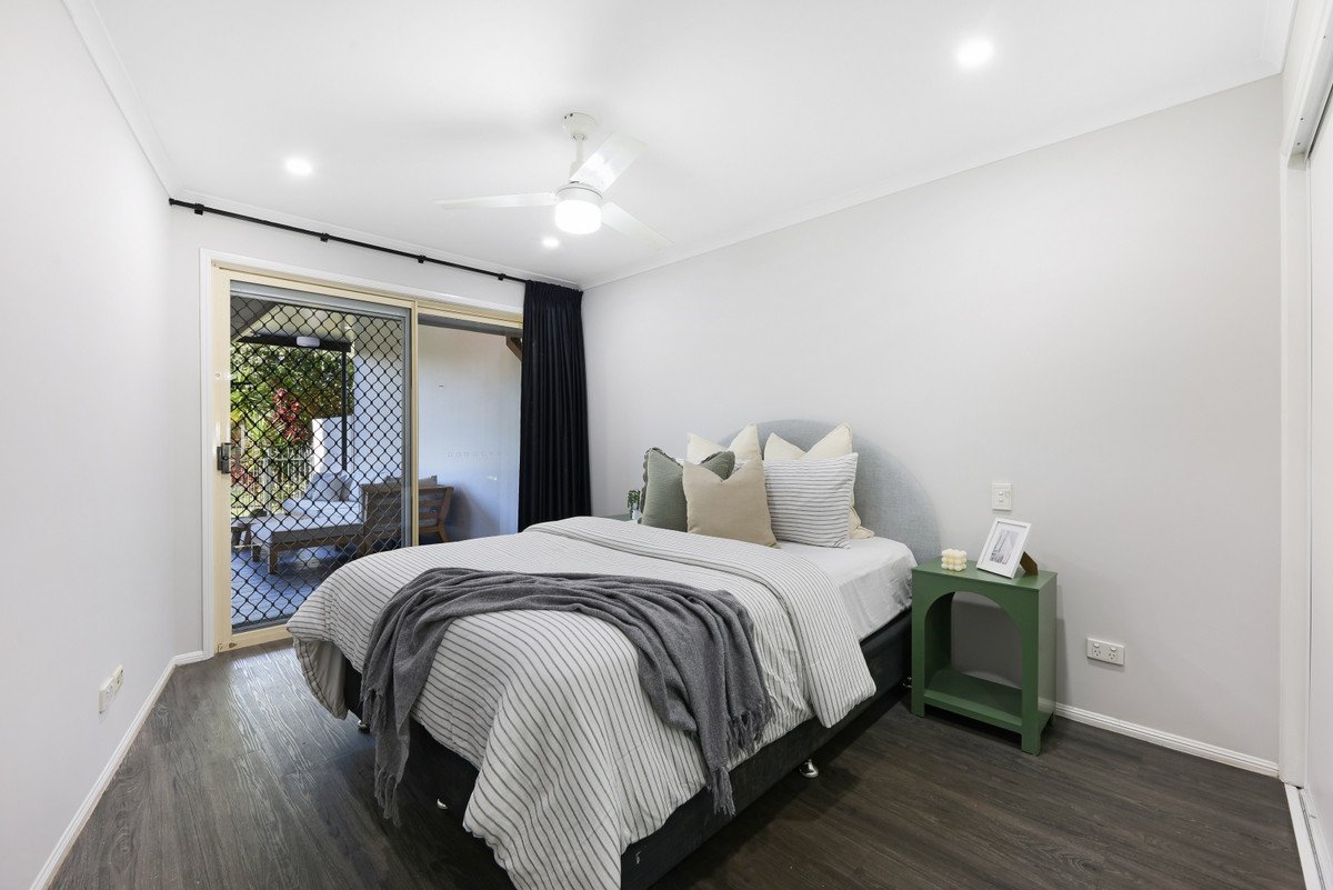 14/18 Tallebudgera Creek Road BURLEIGH HEADS 10