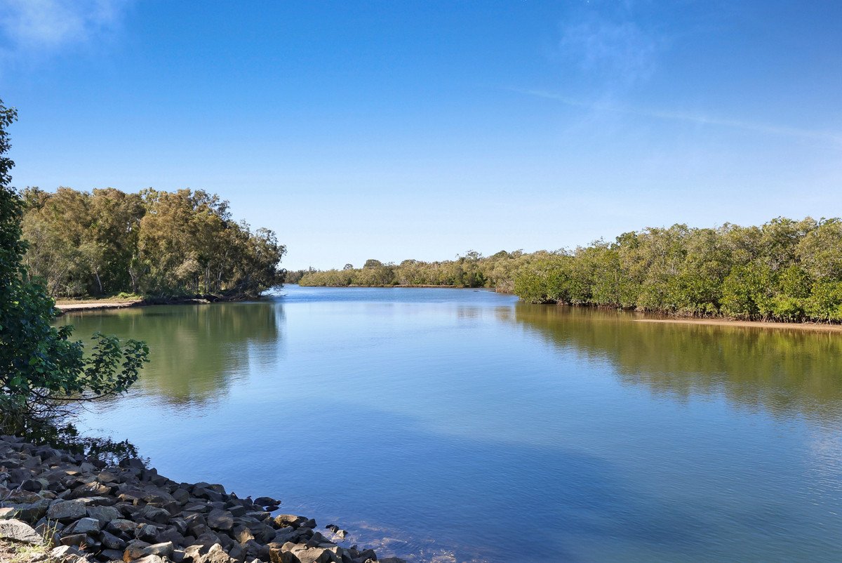 14/18 Tallebudgera Creek Road BURLEIGH HEADS 20