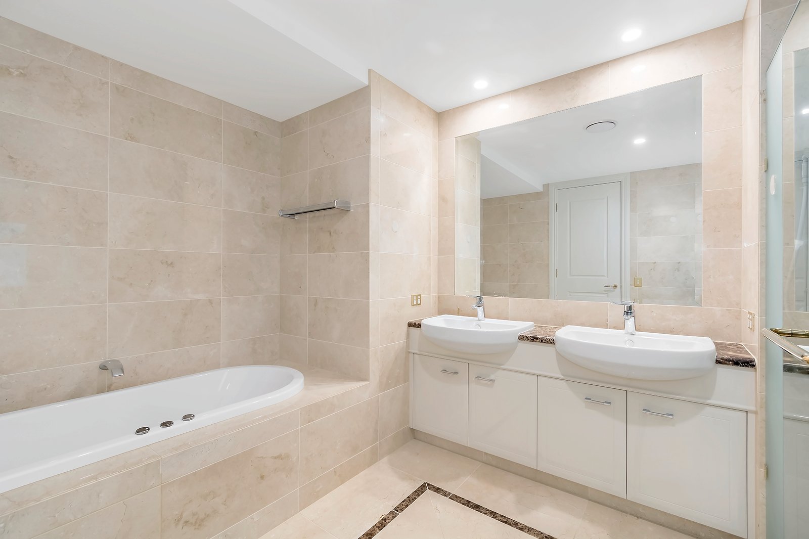 1/42-44 Brighton Parade SOUTHPORT 7