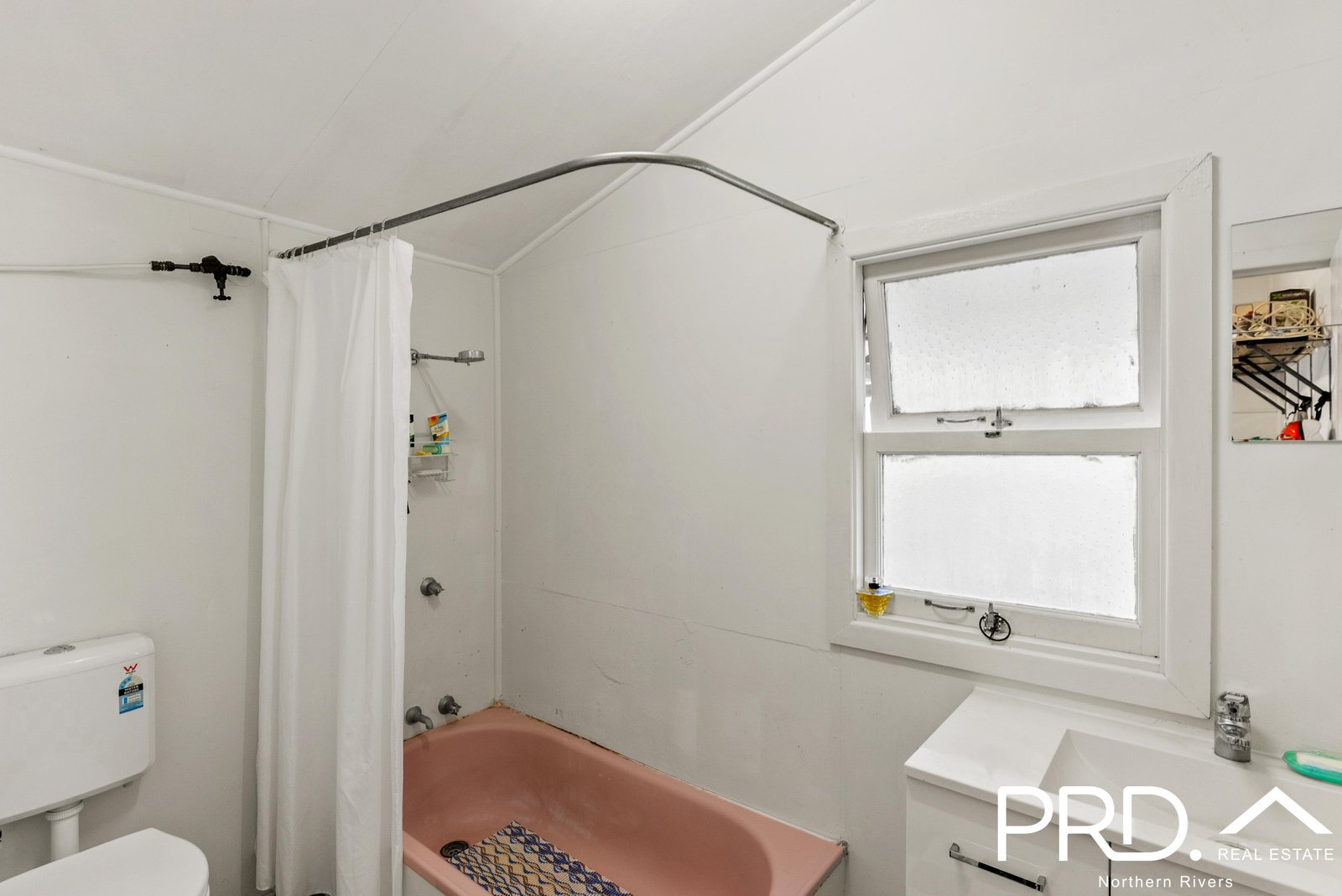 142 Centre Street CASINO 16