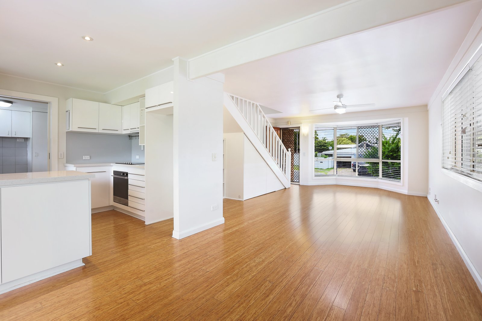 1/42 Corunna Crescent ASHMORE 3