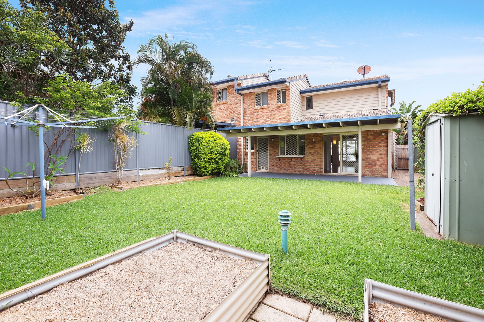 1/42 Corunna Crescent ASHMORE 8
