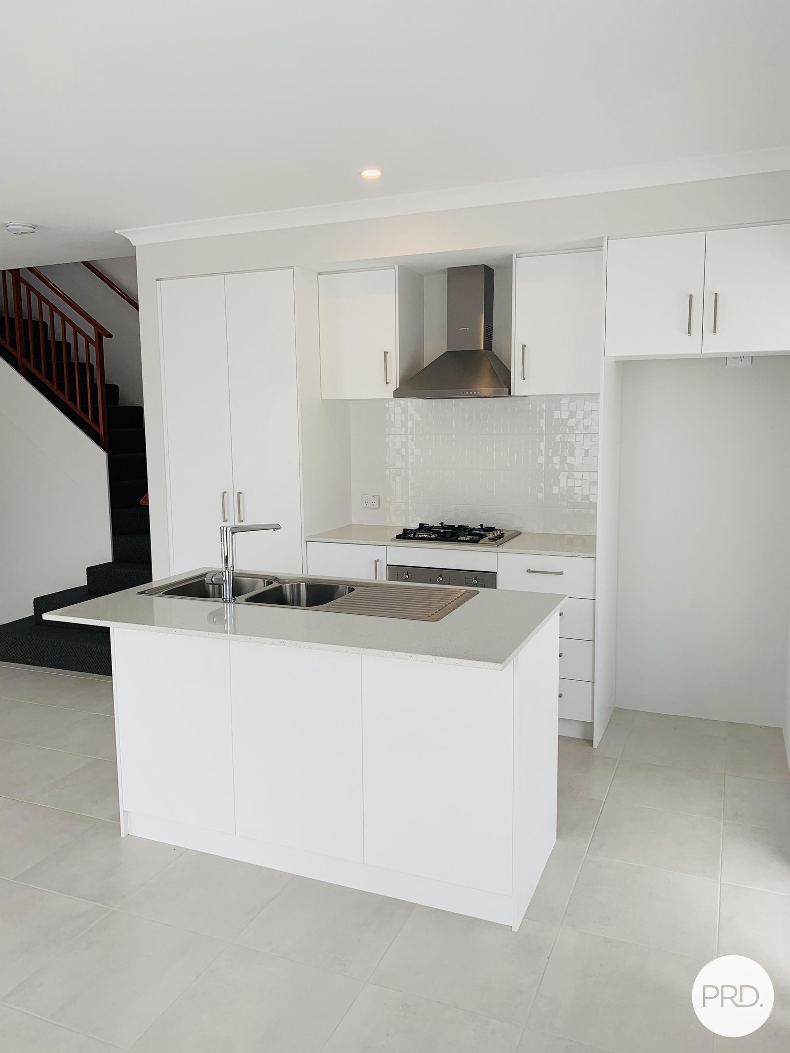 14/2 Crystalline Road SPEARWOOD 6