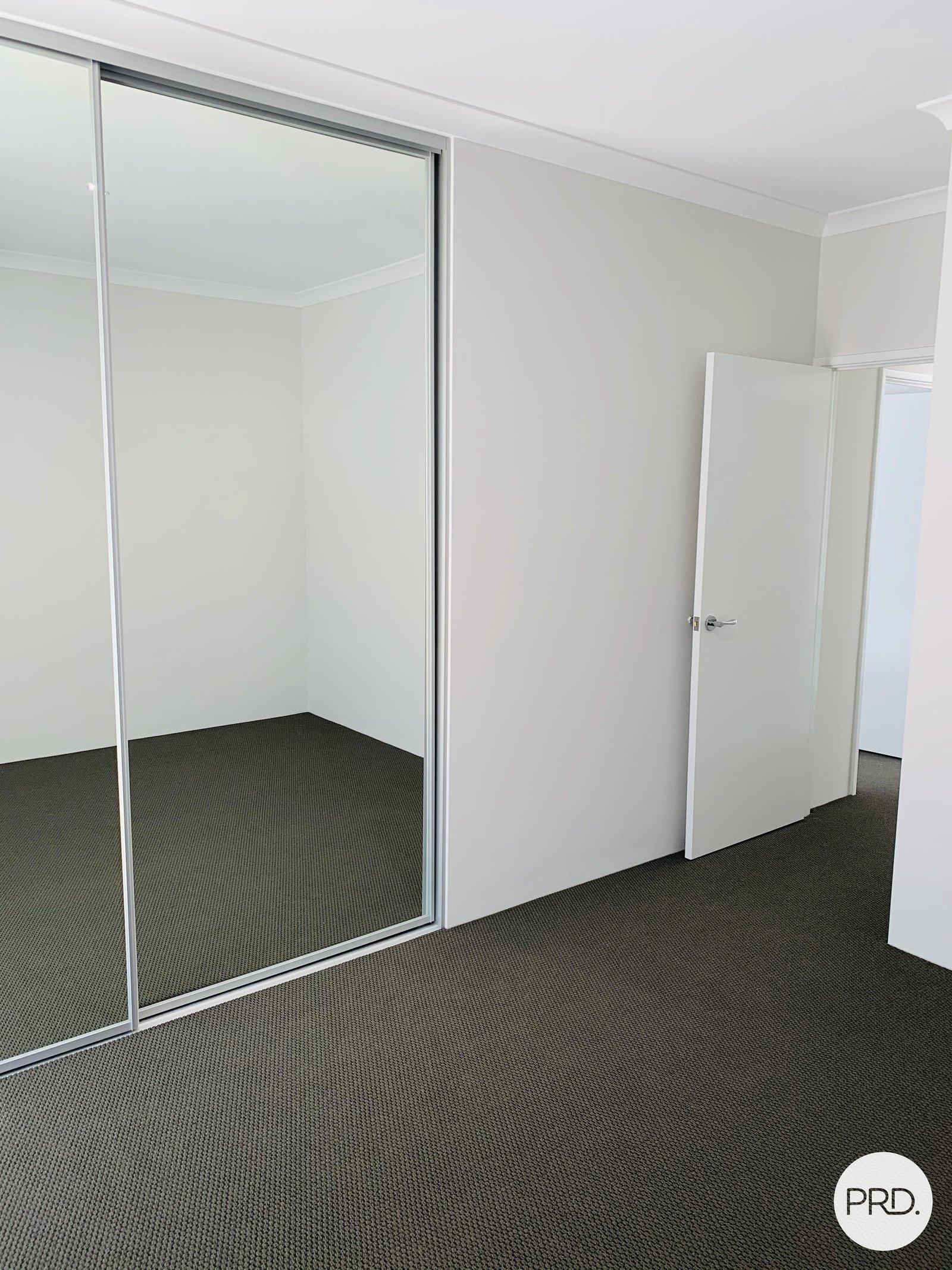 14/2 Crystalline Road SPEARWOOD 15