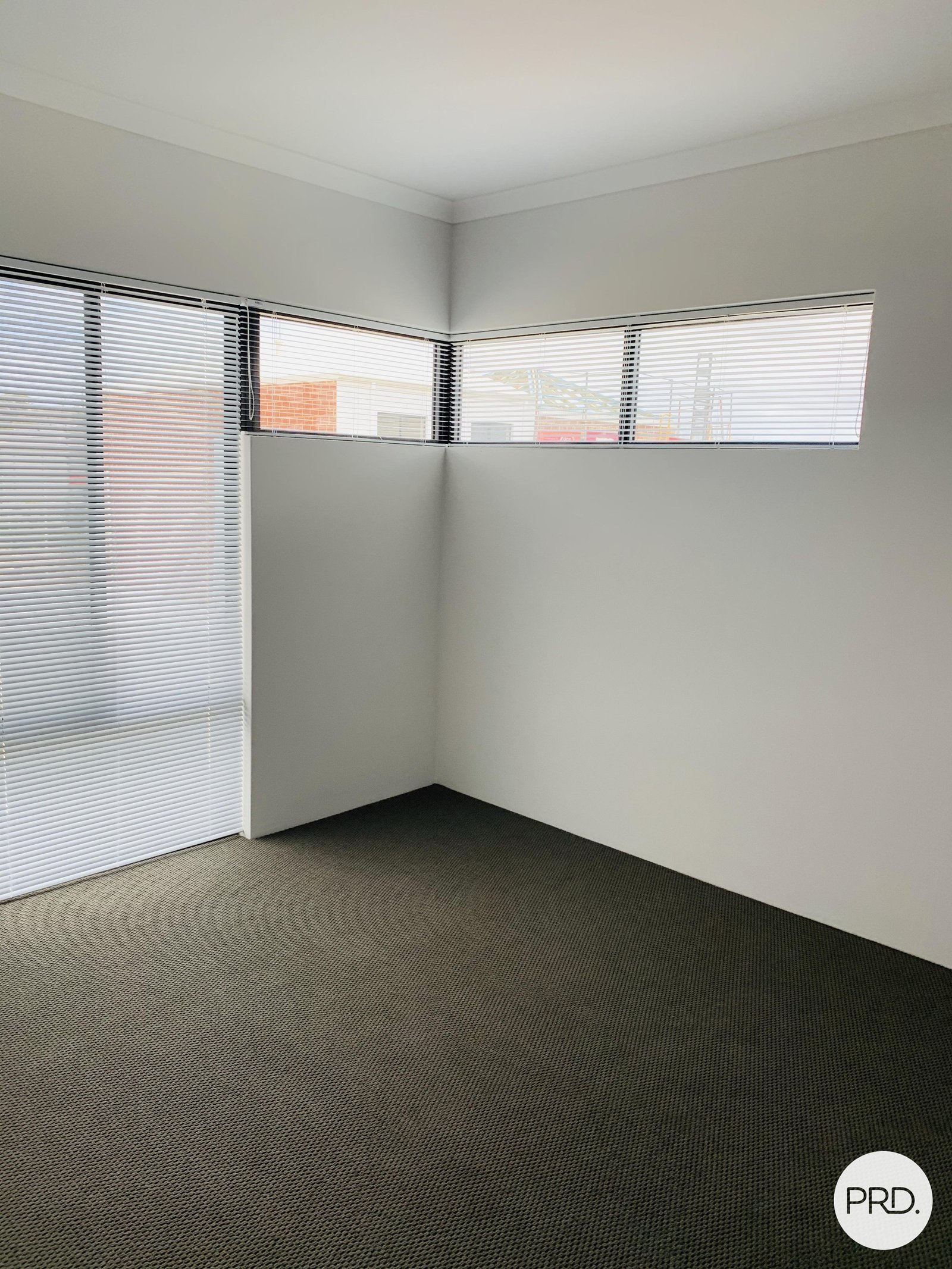 14/2 Crystalline Road SPEARWOOD 19