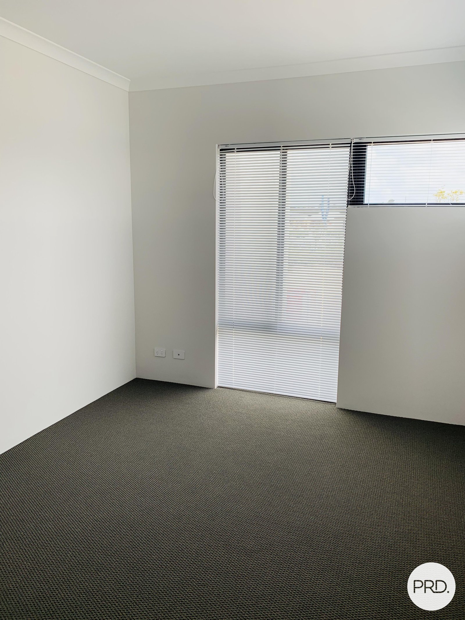 14/2 Crystalline Road SPEARWOOD 24