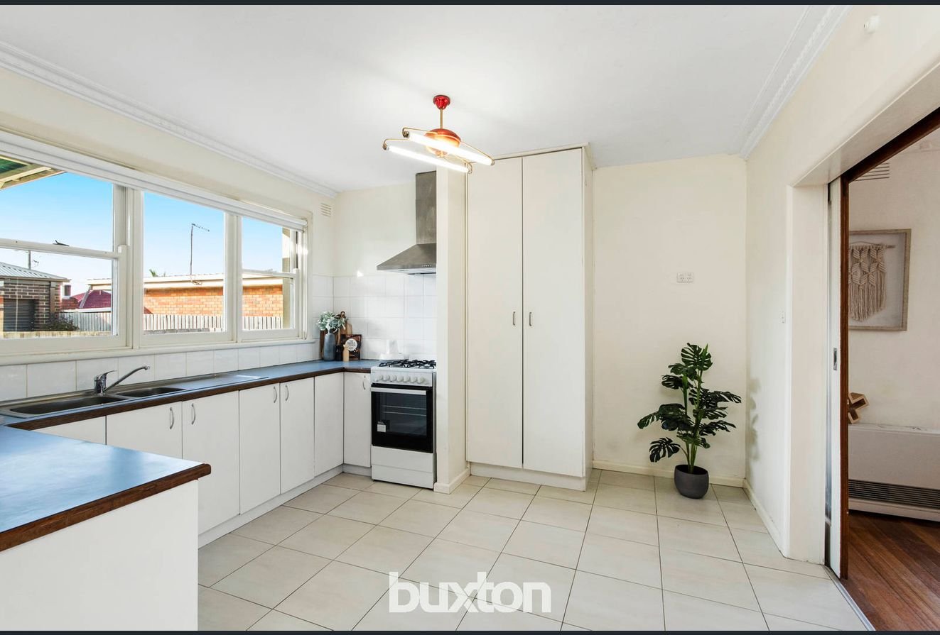 Gallery: 1/42 Curtin Street