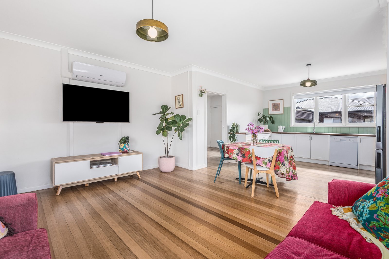 Gallery: 1/42 Curtin Street