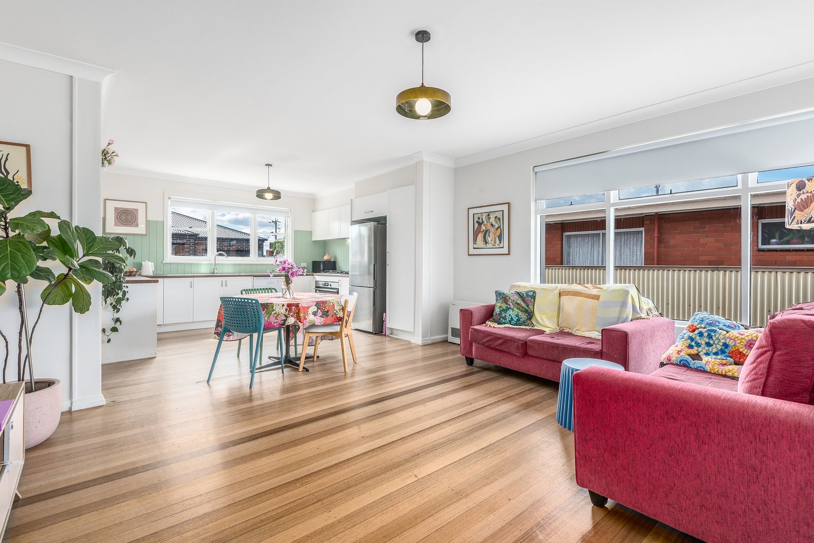 Gallery: 1/42 Curtin Street