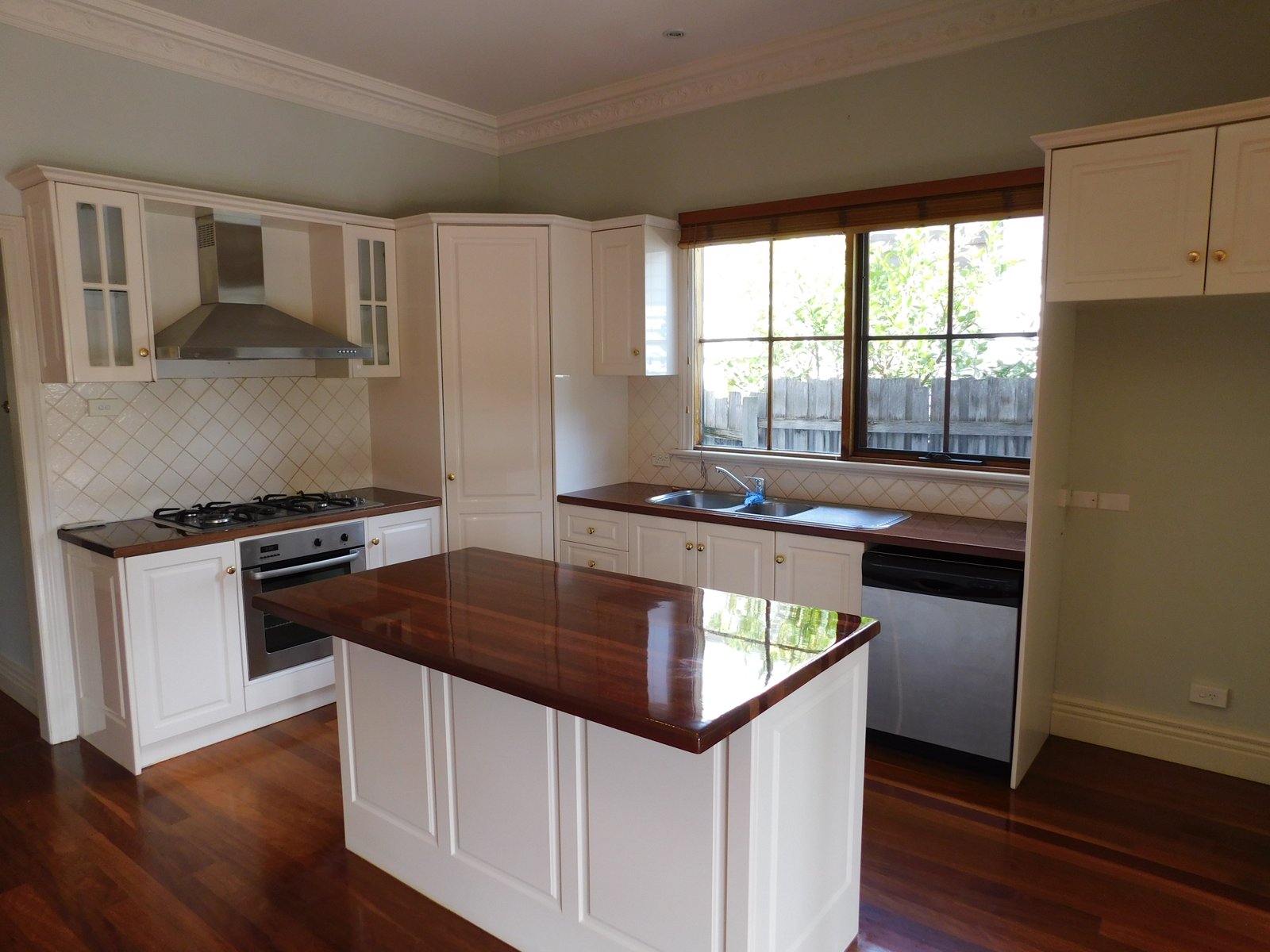 Gallery: 142 Hope Street