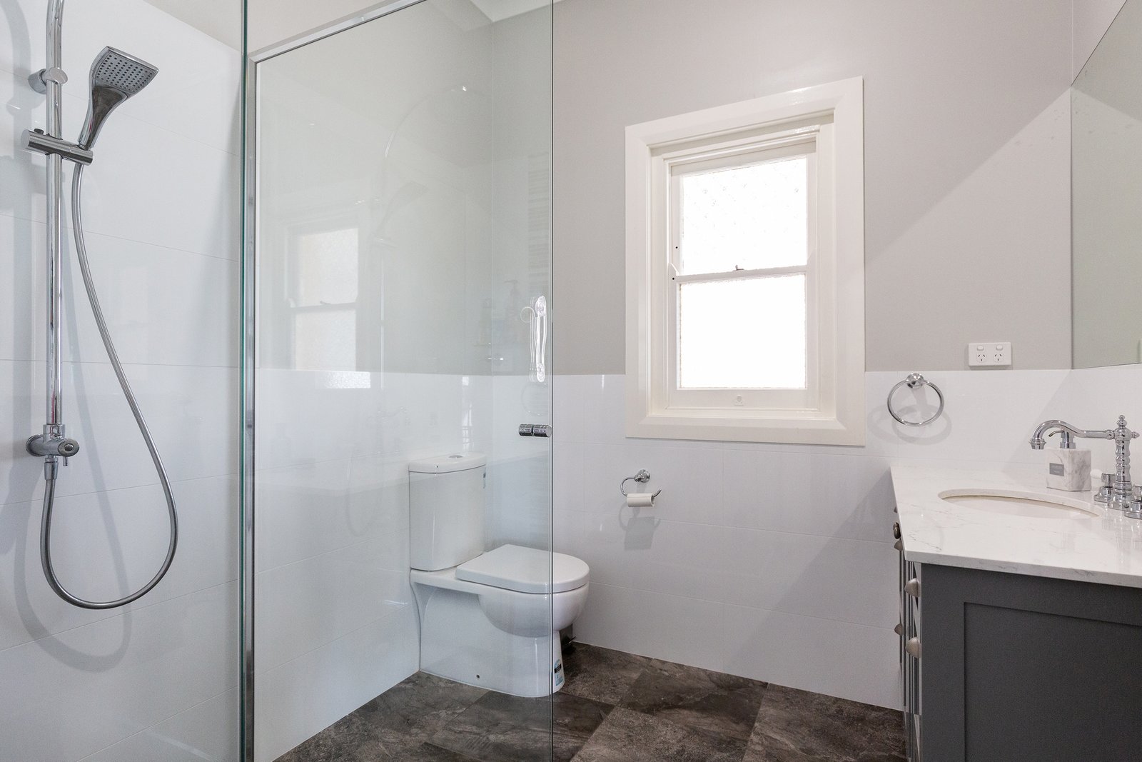 1/42 Phillip Street TAMWORTH 8