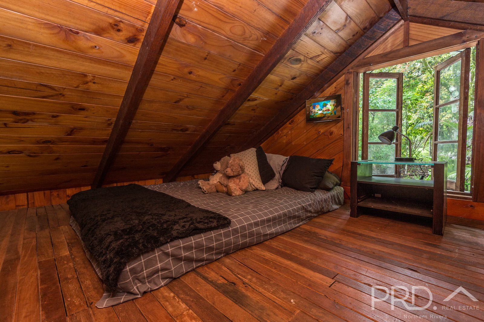 142 Rose Road TUNTABLE CREEK 13