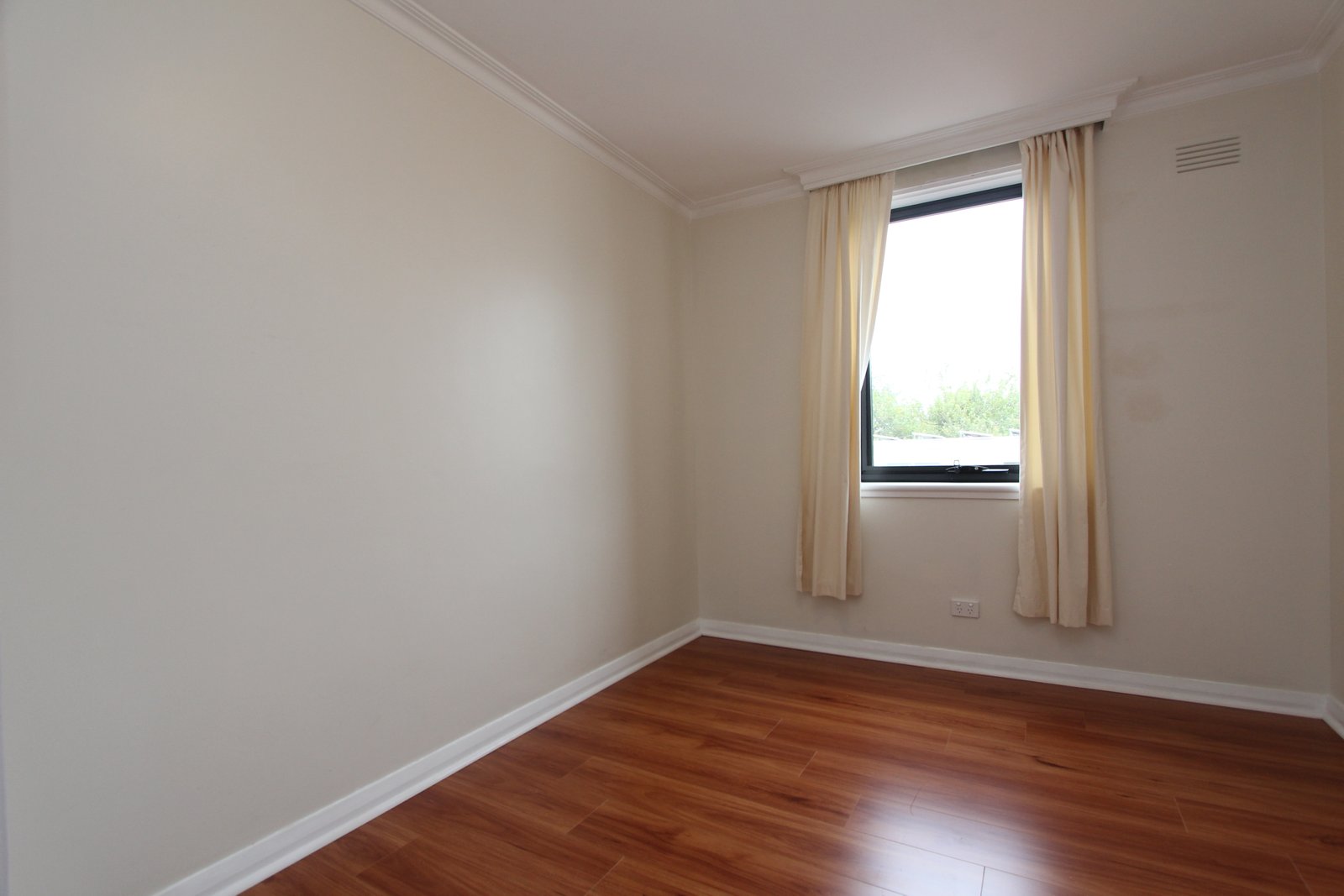 Real Estate and Property in 14/2 Selwyn Avenue, Elwood, VIC