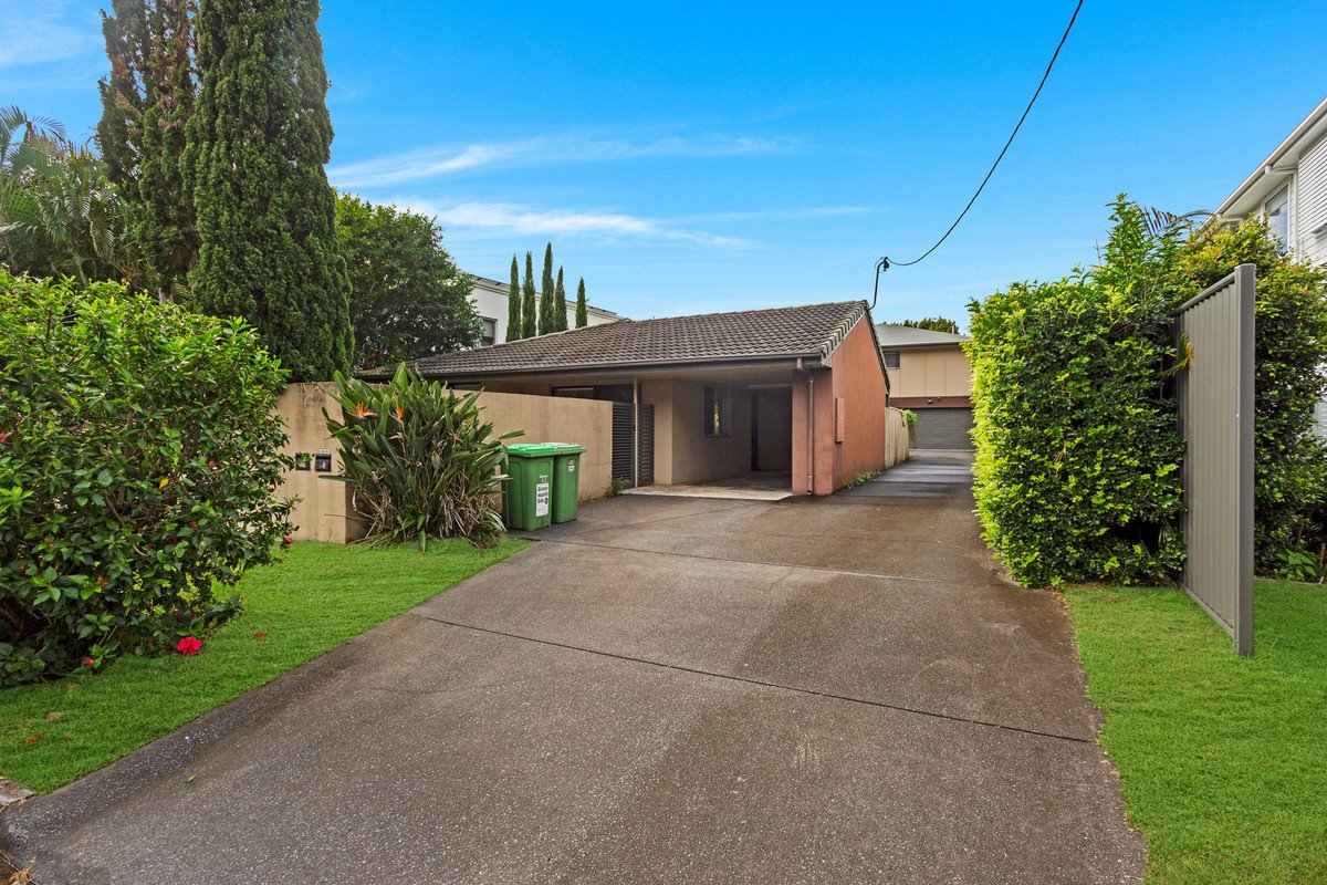 1/42 Tawarri Crescent Burleigh Heads 1