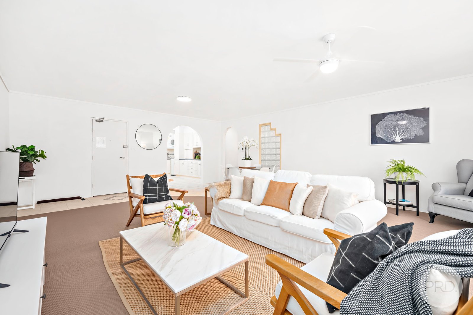 14/2 Thurlow Avenue NELSON BAY 4