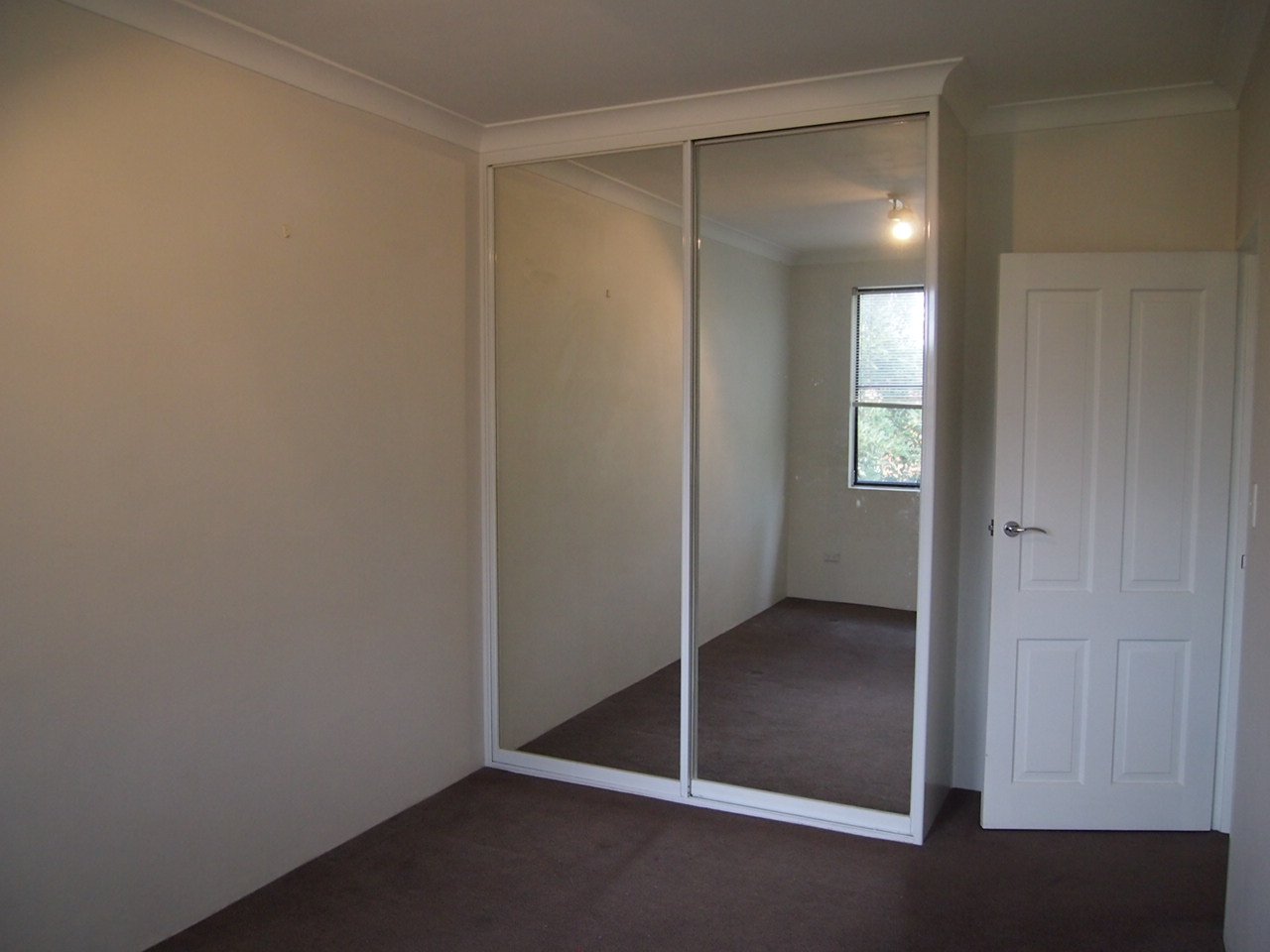 14/20 Martin Place MORTDALE 5