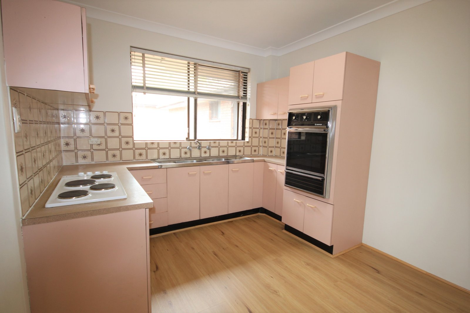 14/20 Subway Road ROCKDALE 3
