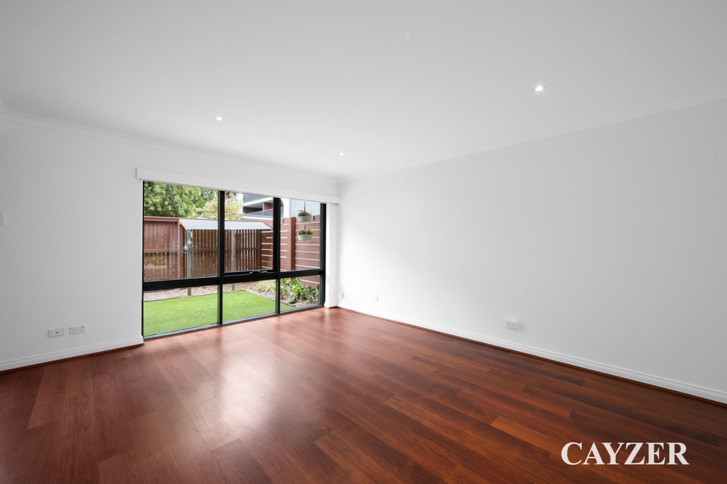 Gallery: 14/201 Graham Street
