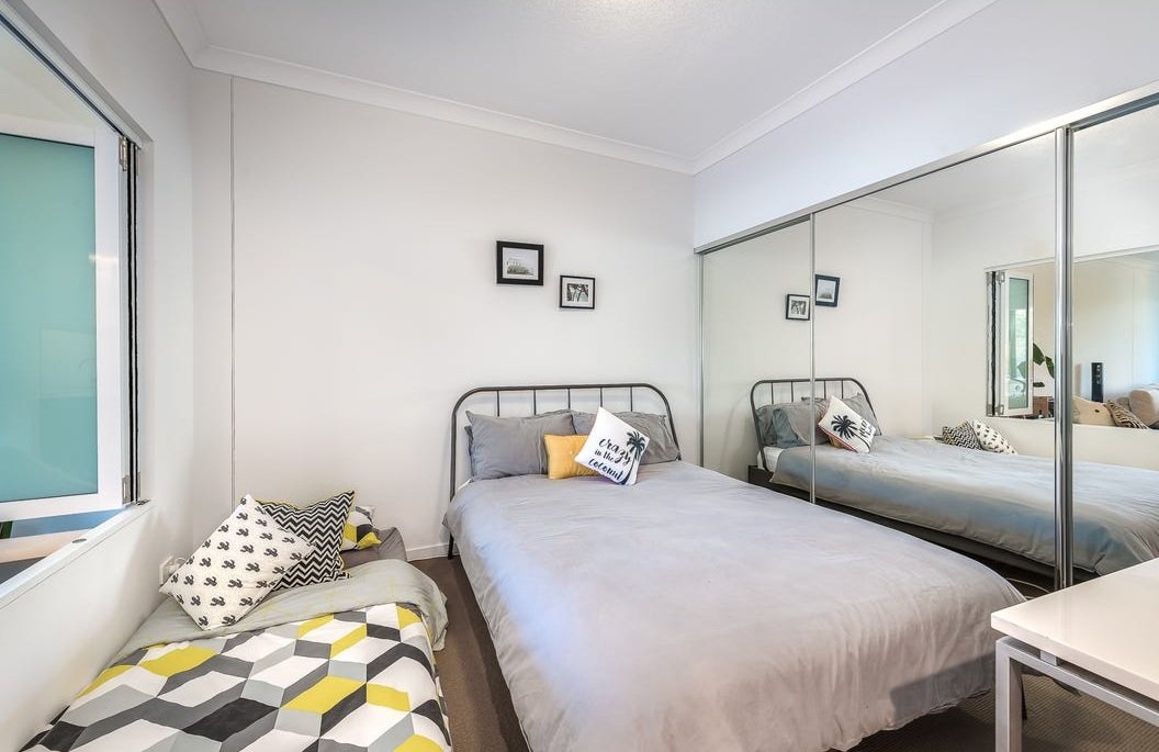 1420/397 Christine Avenue VARSITY LAKES 9