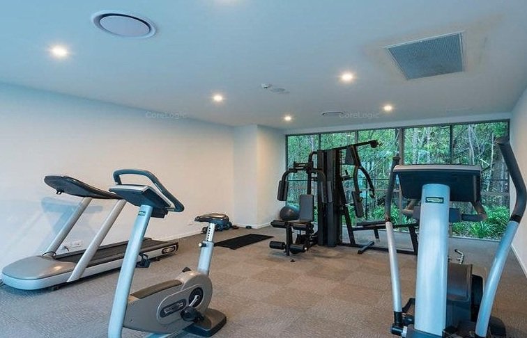 1420/397 Christine Avenue VARSITY LAKES 15