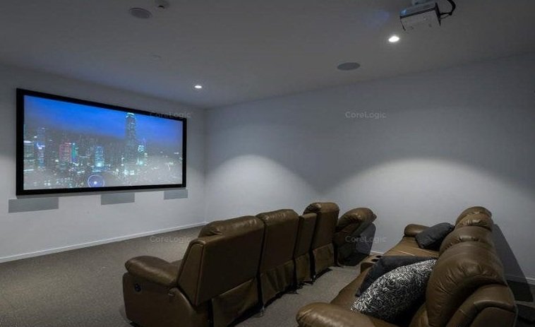 1420/397 Christine Avenue VARSITY LAKES 17