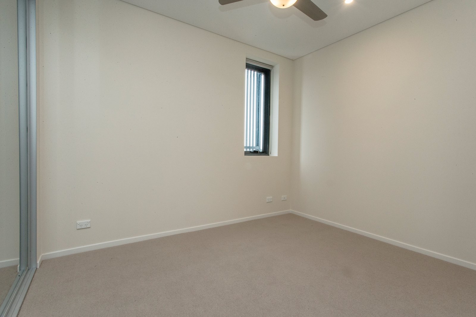 14/206-212 Great Western Highway KINGSWOOD 8