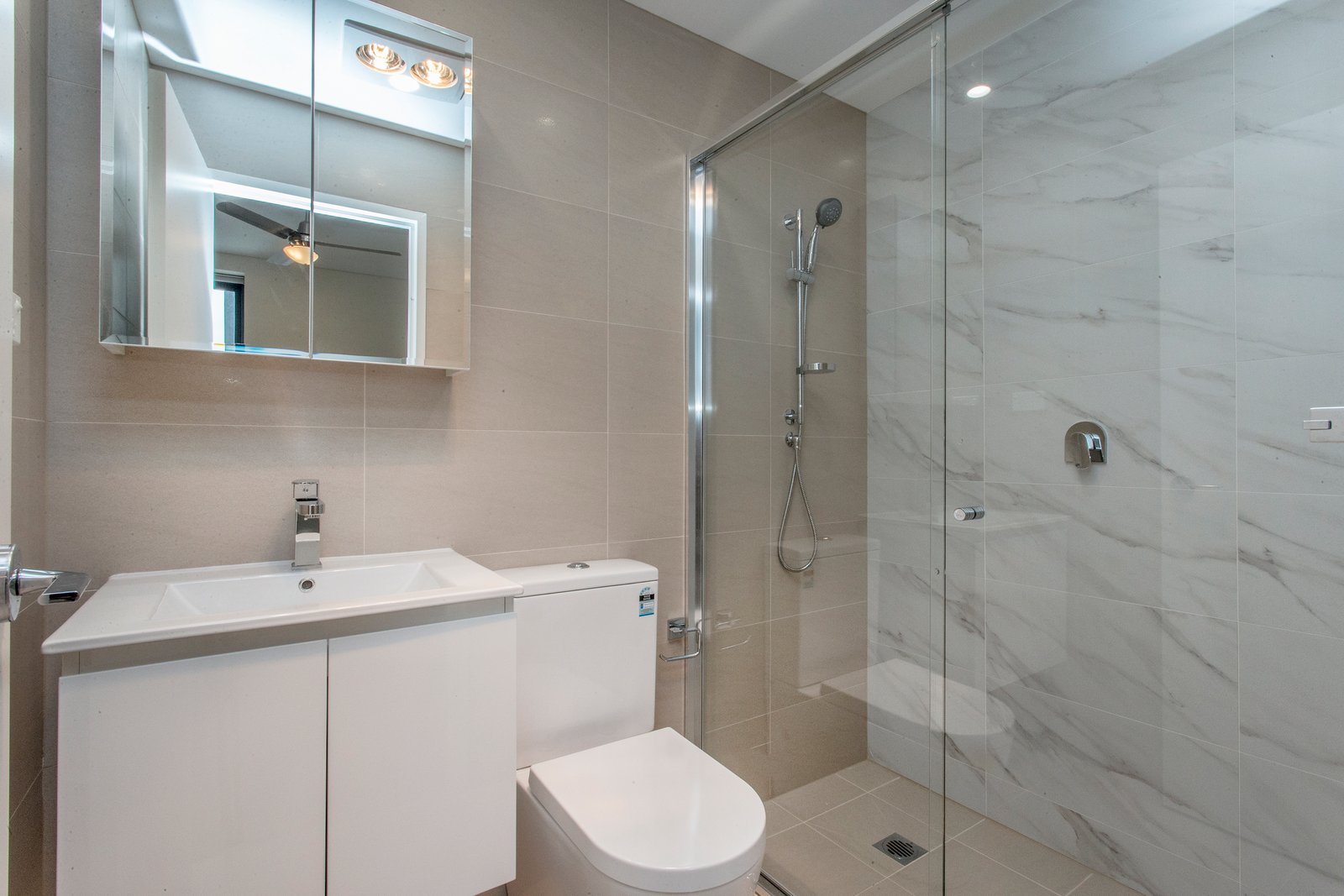 14/206-212 Great Western Highway KINGSWOOD 9