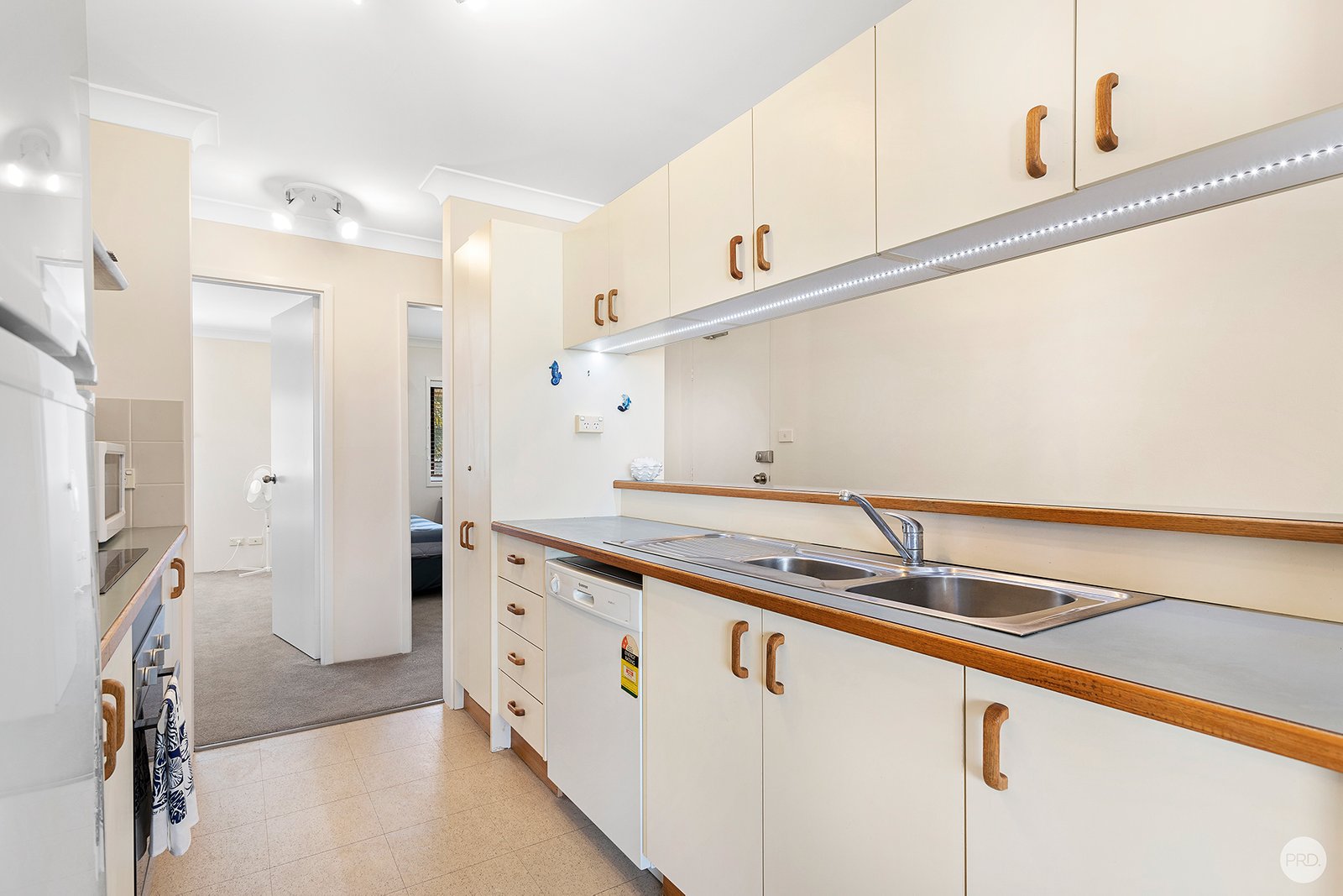 14/21 Dowling Street NELSON BAY 11