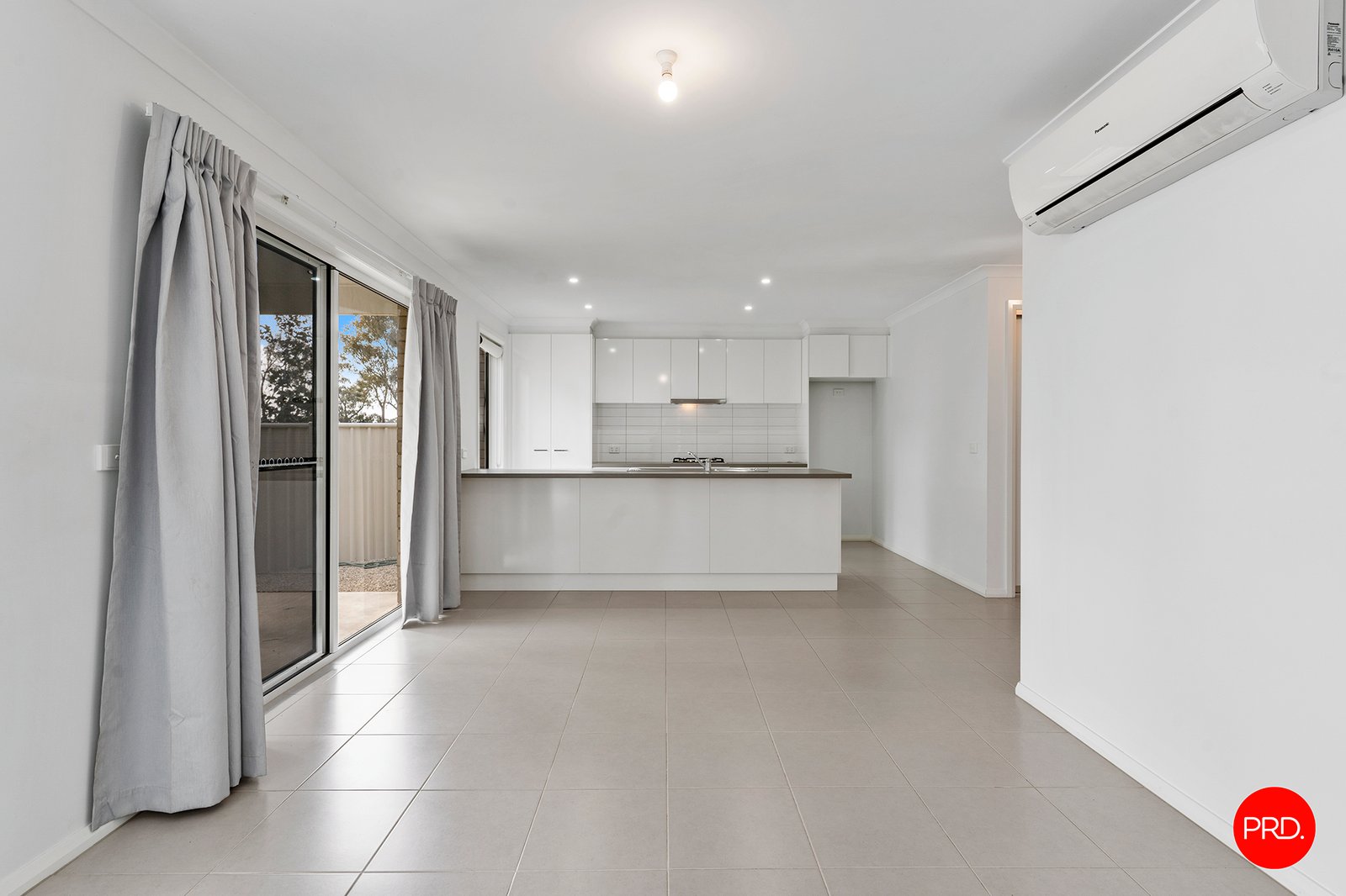 14/21 Heinz Street WHITE HILLS 4