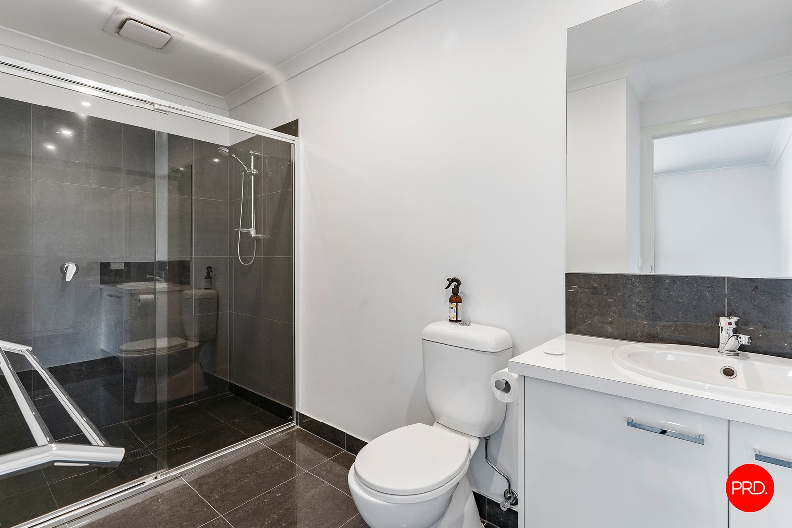 14/21 Heinz Street WHITE HILLS 7