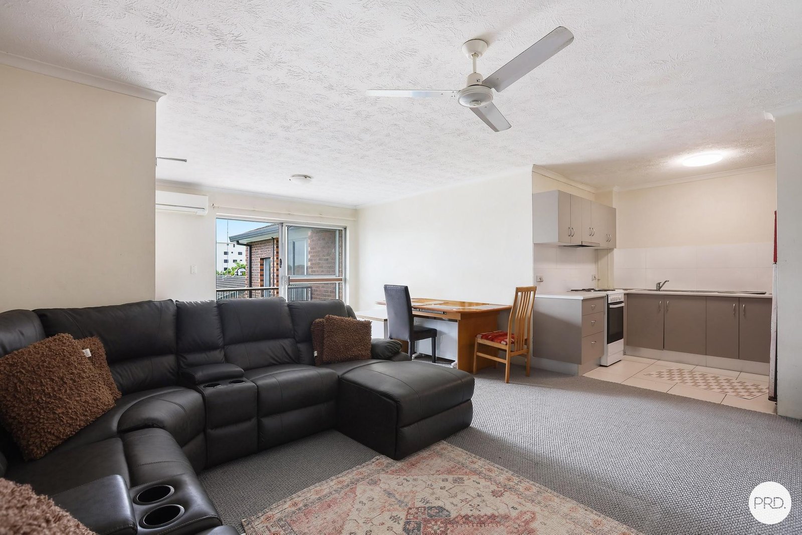14/210 Scarborough Street SOUTHPORT 2
