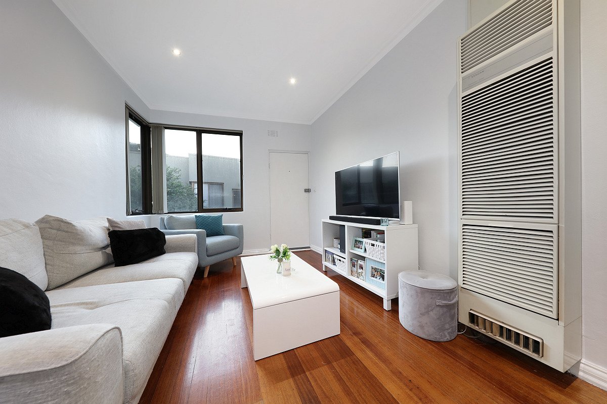 Gallery: 14/214 Beach Road