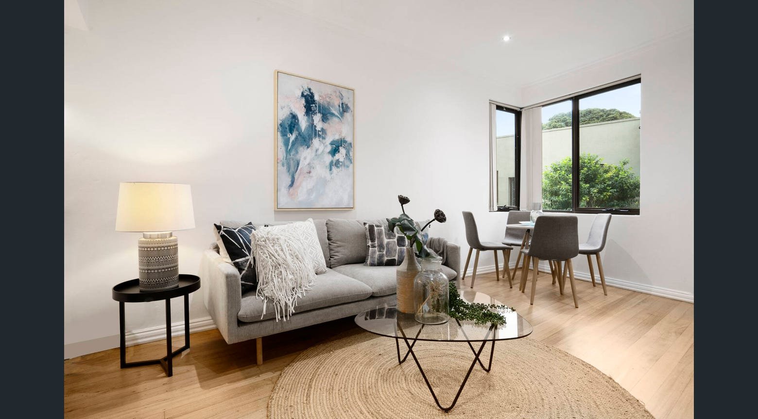 Gallery: 14/214 Beach Road