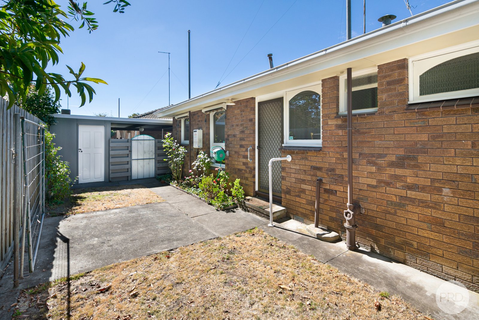 14/216 Forest Street WENDOUREE 9