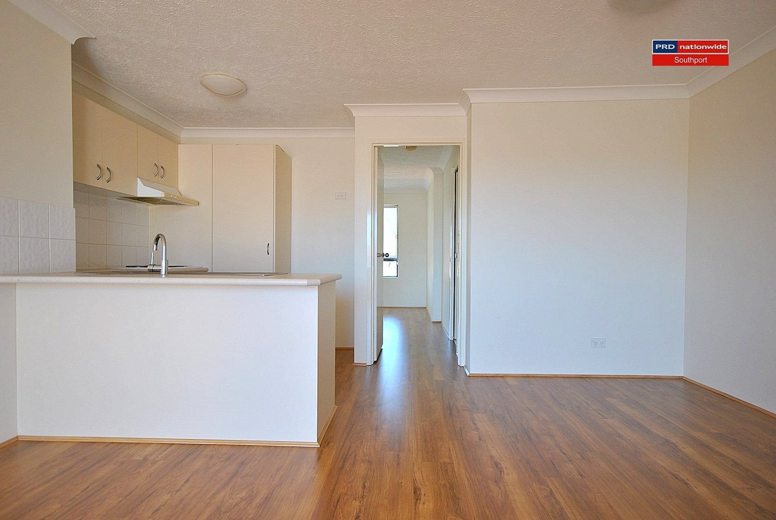 14/217 Scarborough Street SOUTHPORT 3