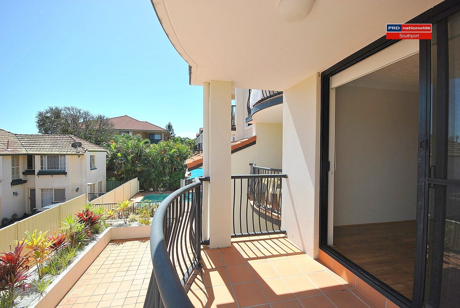 14/217 Scarborough Street SOUTHPORT 8