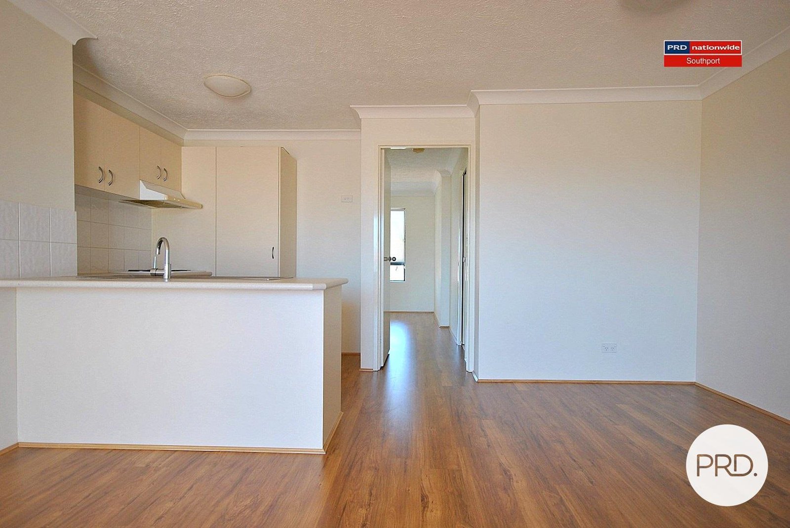 14/217 Scarborough Street SOUTHPORT 2